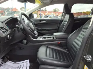 Ford Edge 2024 con tracción en las fouraz SEL de cuatro puertas SUV
