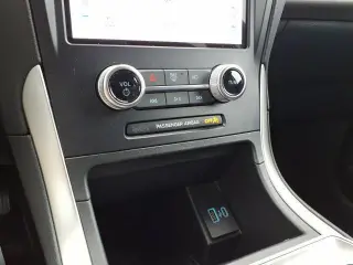 Ford Edge 2024 con tracción en las fouraz SEL de cuatro puertas SUV