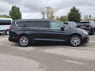 Chrysler Pacifica 2024 Limited 4dr Mini-Van