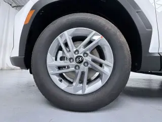 Hyundai TUCSON 2026 AWD SE 4dr SUV