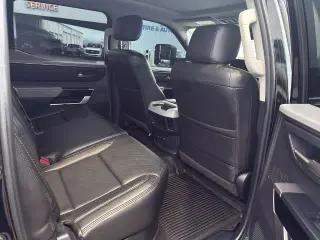 Toyota Tundra 2023 4x4 Limitado 4dr CrewMax Cab Pickup LB