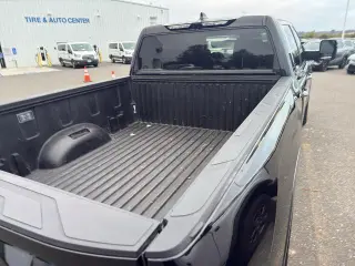 Toyota Tundra 2023 4x4 Limitado 4dr CrewMax Cab Pickup LB