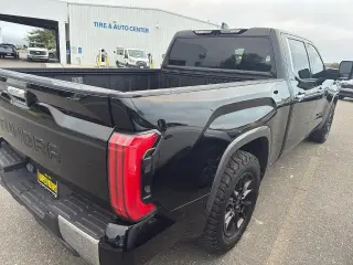 Toyota Tundra 2023 4x4 Limitado 4dr CrewMax Cab Pickup LB