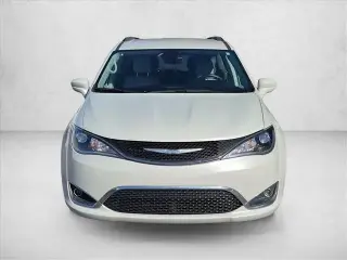 Chrysler Pacifica 2017 Touring-L 4dr Mini-Van