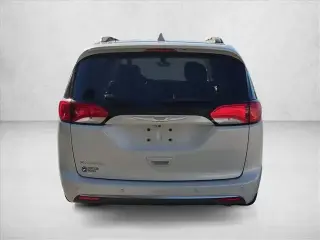 Chrysler Pacifica 2017 Touring-L 4dr Mini-Van