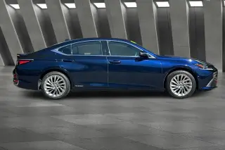 Lexus ES 300h 2020 Sedán de lujo 4 puertas