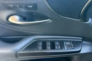 Lexus ES 300h 2020 Sedán de lujo 4 puertas