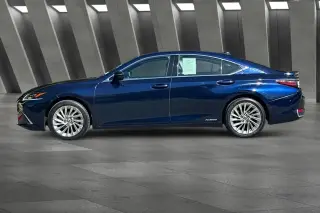 Lexus ES 300h 2020 Sedán de lujo 4 puertas