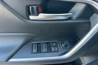 Toyota RAV4 Híbrido 2025 AWD XLE 4dr SUV