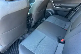 Toyota RAV4 Híbrido 2025 AWD XLE 4dr SUV