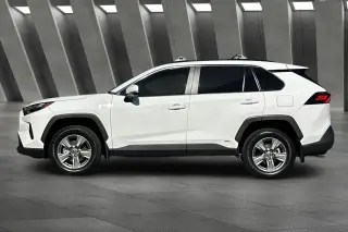 Toyota RAV4 Híbrido 2025 AWD XLE 4dr SUV