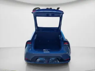 Toyota Prius 2024 XLE 4dr Hatchback