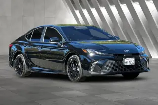 Toyota Camry 2026 SE 4dr Sedán