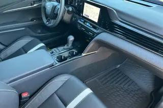 Toyota Camry 2026 SE 4dr Sedán