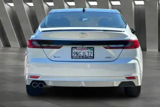 Toyota Camry 2025 SE 4dr Sedán