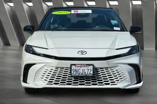 Toyota Camry 2025 SE 4dr Sedán