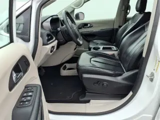 Chrysler Pacifica 2023 Touring L 4dr Mini-Van
