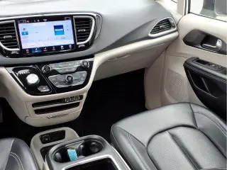 Chrysler Pacifica 2023 Touring L 4dr Mini-Van
