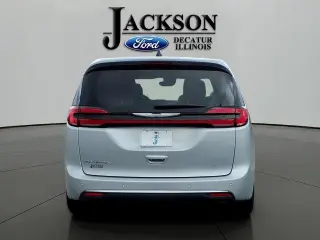 Chrysler Pacifica 2023 Touring L 4dr Mini-Van
