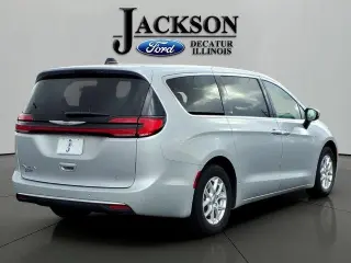 Chrysler Pacifica 2023 Touring L 4dr Mini-Van