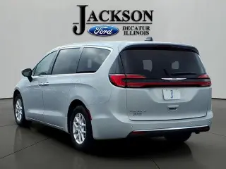 Chrysler Pacifica 2023 Touring L 4dr Mini-Van