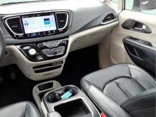 Chrysler Pacifica 2023 Touring L 4dr Mini-Van