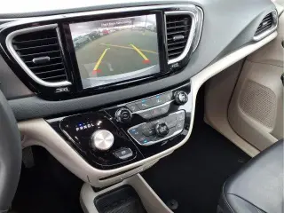 Chrysler Pacifica 2023 Touring L 4dr Mini-Van