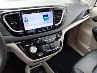 Chrysler Pacifica 2023 Touring L 4dr Mini-Van