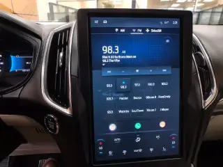 Ford Edge 2023 AWD Titanium 4dr Crossover