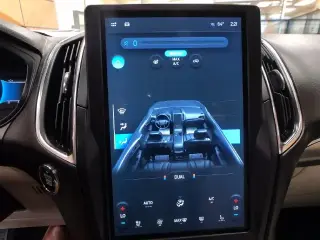 Ford Edge 2023 AWD Titanium 4dr Crossover