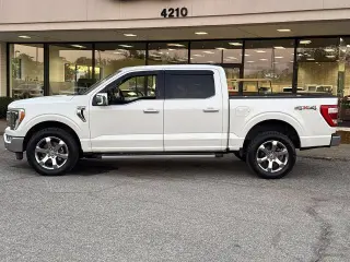 Ford F-150 2022 4x4 Lariat 4dr SuperCrew 5.5 ft. SB