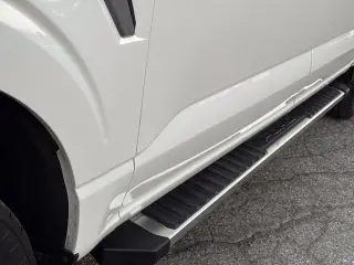 Ford F-150 2022 4x4 Lariat 4dr SuperCrew 5.5 ft. SB
