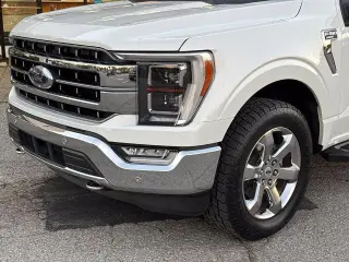 Ford F-150 2022 4x4 Lariat 4dr SuperCrew 5.5 ft. SB