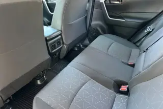 Toyota RAV4 2023 AWD XLE 4dr SUV
