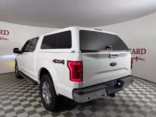 Ford F-150 2017 4x4 Lariat 4dr SuperCrew con cabina de 5.5 ft. SB