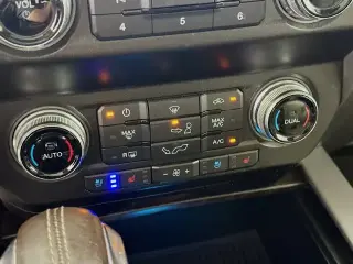 Ford F-150 2019 4x4 Limited 4dr SuperCrew 5.5 ft. SB