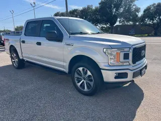 Ford F-150 2019 4x4 XL 4 puertas SuperCrew 5.5 pies caja larga