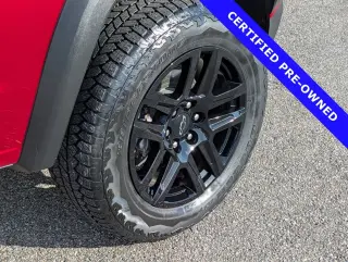 Chevrolet Colorado 2024 4x4 Trail Boss 4dr Crew Cab 5 ft. SB