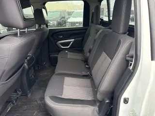 Nissan Titan 2021 4x4 SV 4dr Crew Cab 5.6 ft. SB