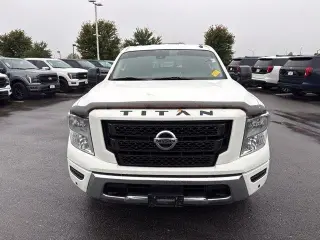 Nissan Titan 2021 4x4 SV 4dr Crew Cab 5.6 ft. SB
