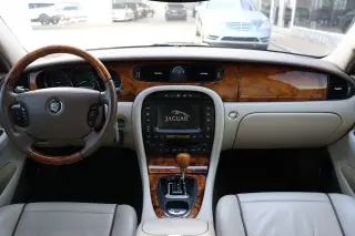 2005 Jaguar XJ