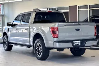 Ford F-150 2023 4x4 XLT 4 puertas SuperCrew 5.5 pies. SB