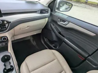 Ford Escape 2022 SEL SUV de 4 puertas