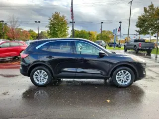 Ford Escape 2020 AWD SE SUV 4 puertas