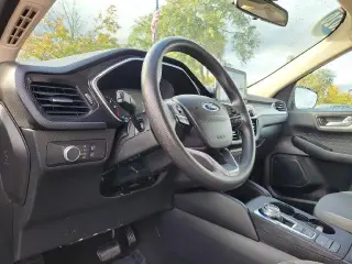 Ford Escape 2020 AWD SE SUV 4 puertas