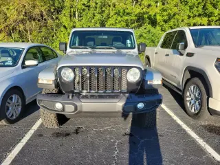 Jeep Gladiator 2023 4x4 Willys 4dr Crew Cab 5.0 ft. SB