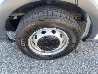 Furgón de carga Ford Transit 2018 150 3dr SWB techo bajo con puerta corrediza del lado del pasajero