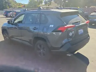 Toyota RAV4 2020 XLE 4x4 SUV