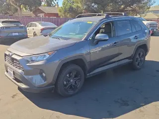 Toyota RAV4 2020 XLE 4x4 SUV