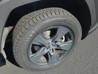 Toyota RAV4 2020 XLE 4x4 SUV